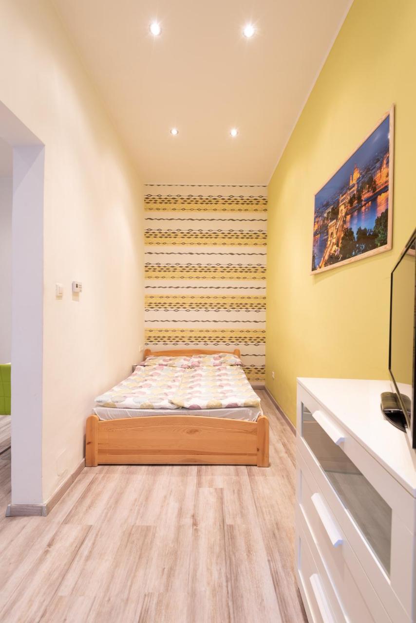 Standard Apartment By Hi5 - West End Center Budapest Exterior foto
