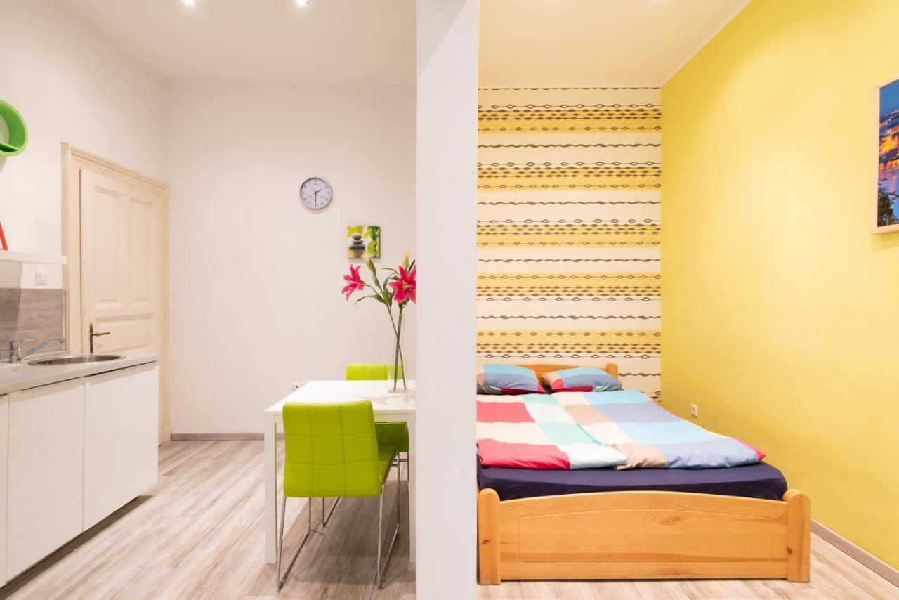 Standard Apartment By Hi5 - West End Center Budapest Exterior foto
